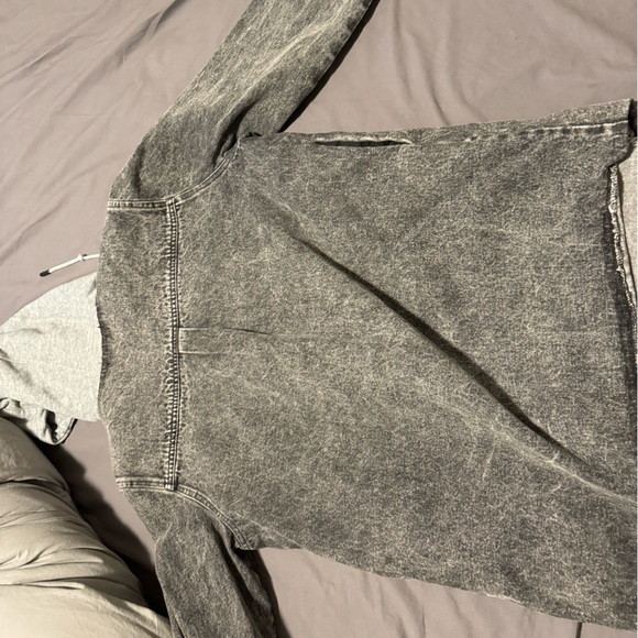 A cool denim jacket. - Picture 4 of 4